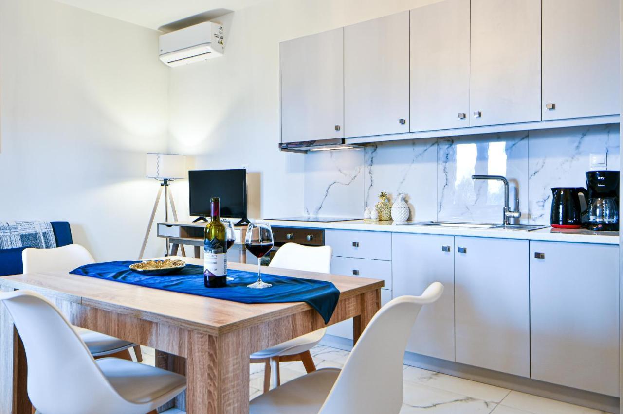 Koukounari Luxury Apartments Vathí エクステリア 写真