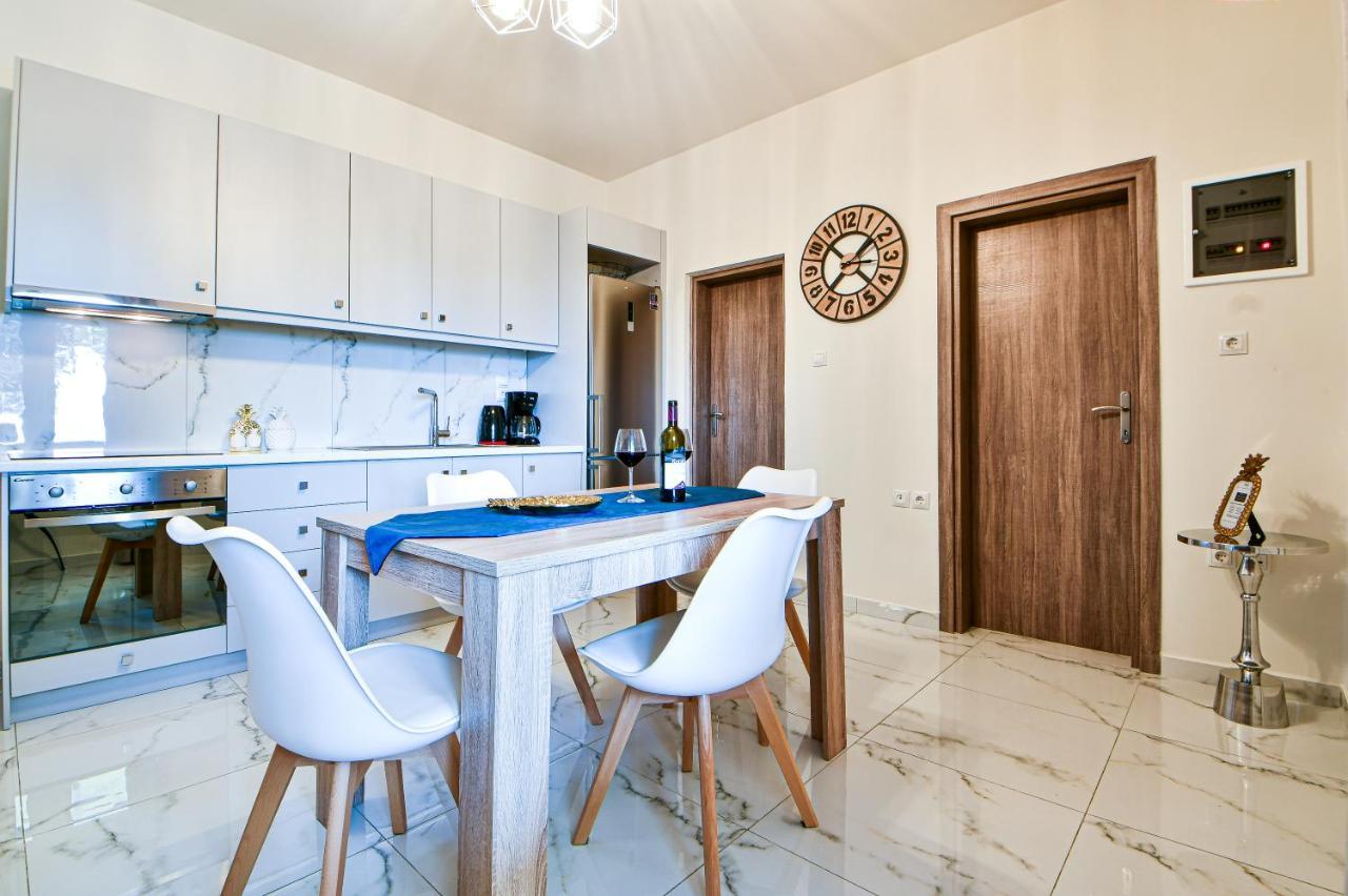 Koukounari Luxury Apartments Vathí エクステリア 写真